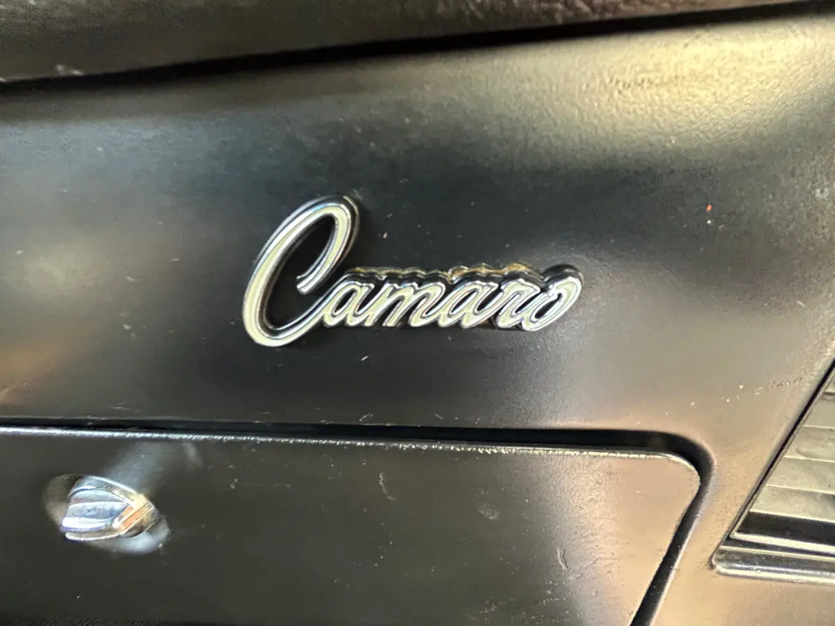 Vehicle photo 40