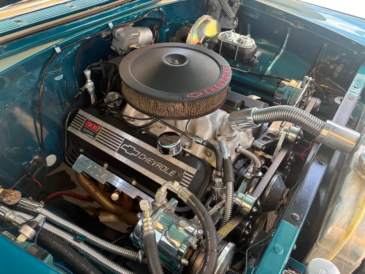 Vehicle photo 27