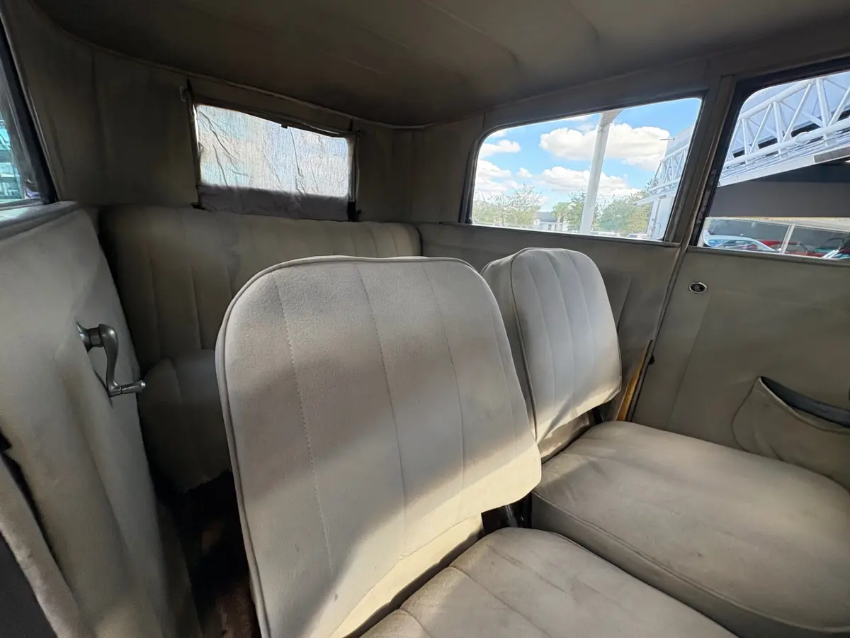 Vehicle photo 37