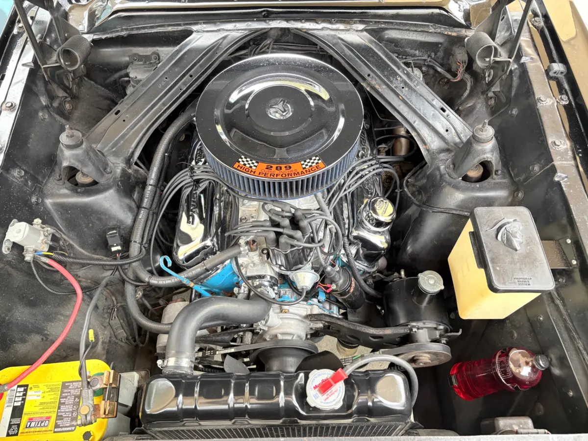 Vehicle photo 29