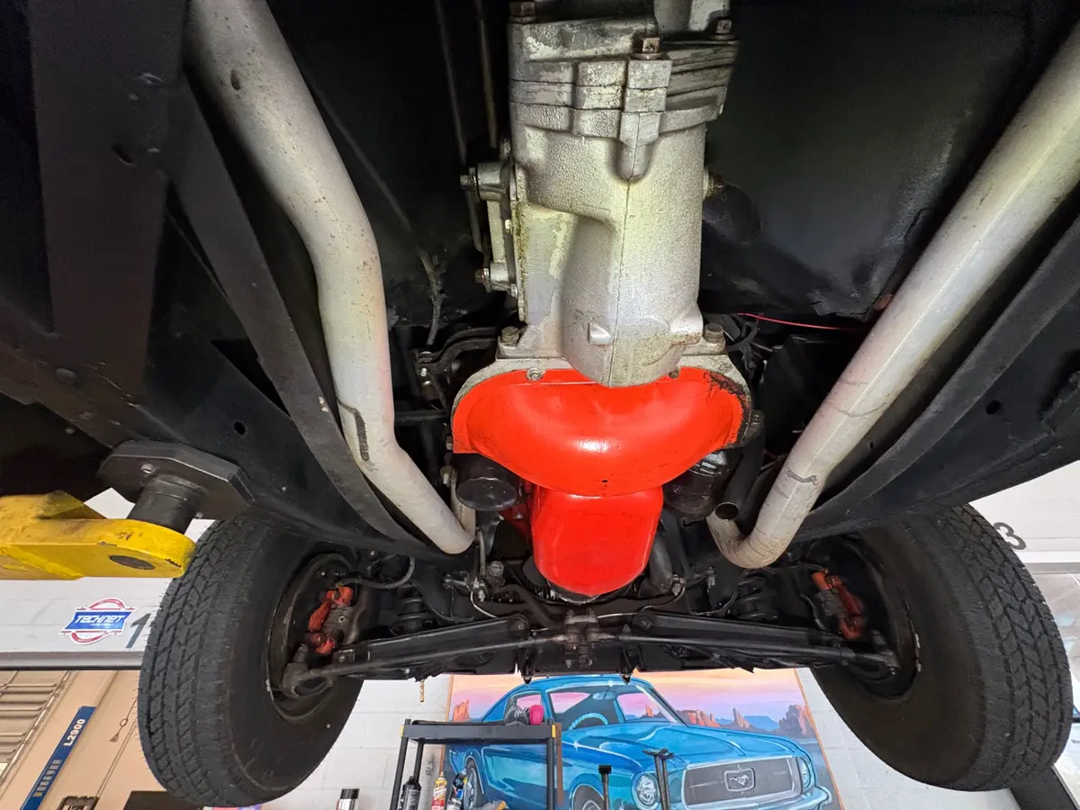 Vehicle photo 53