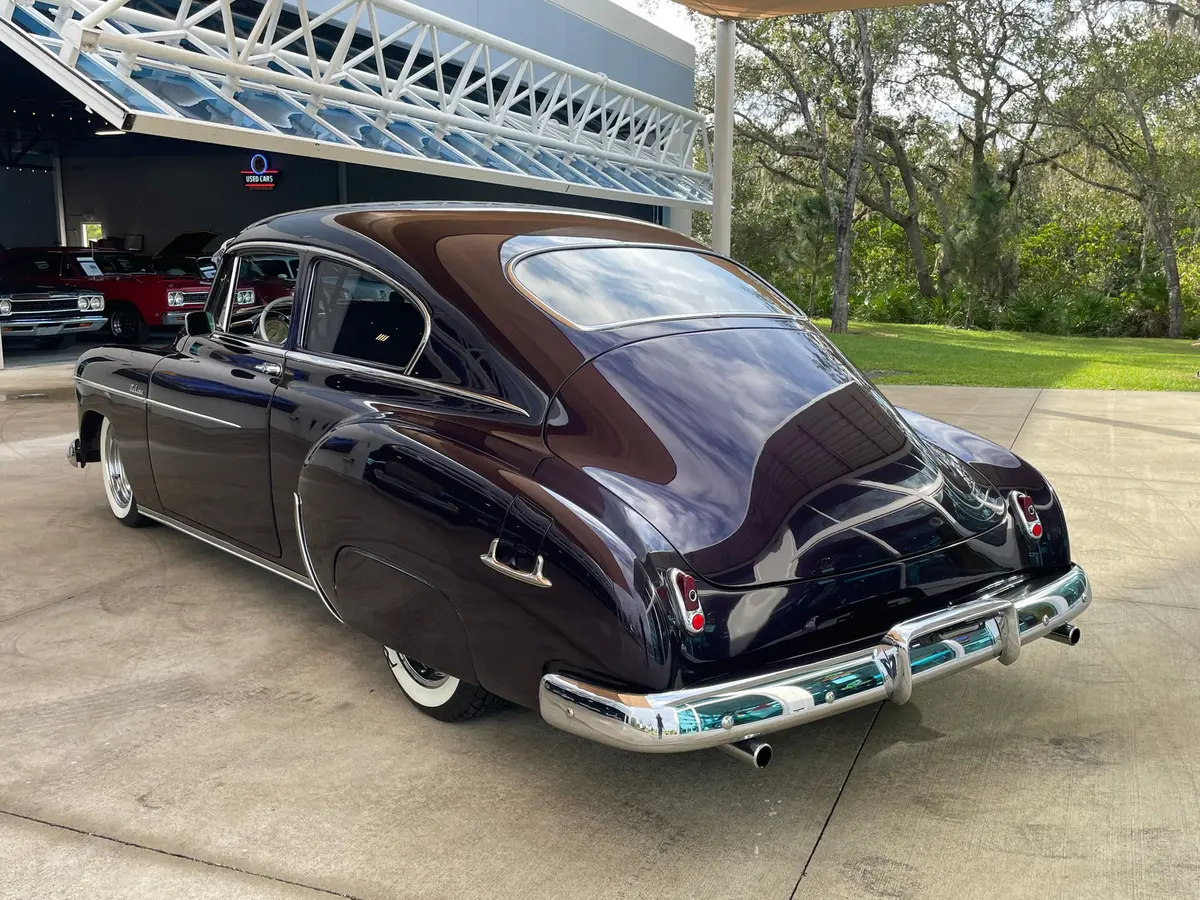 Vehicle photo 15