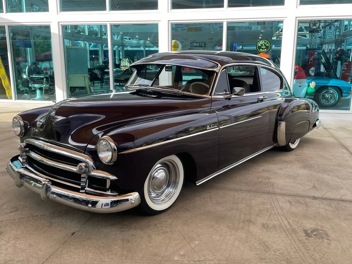 Vehicle photo 16