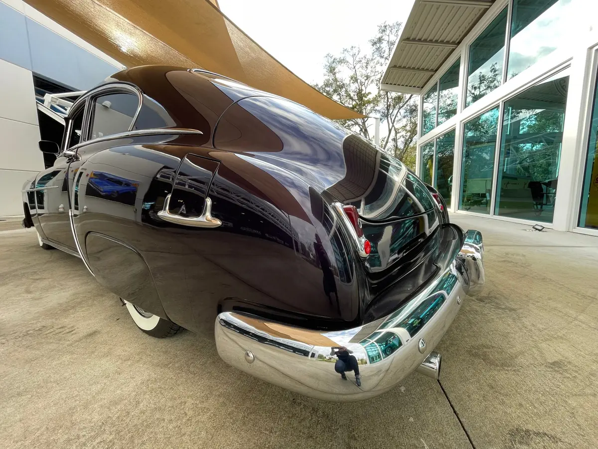Vehicle photo 17