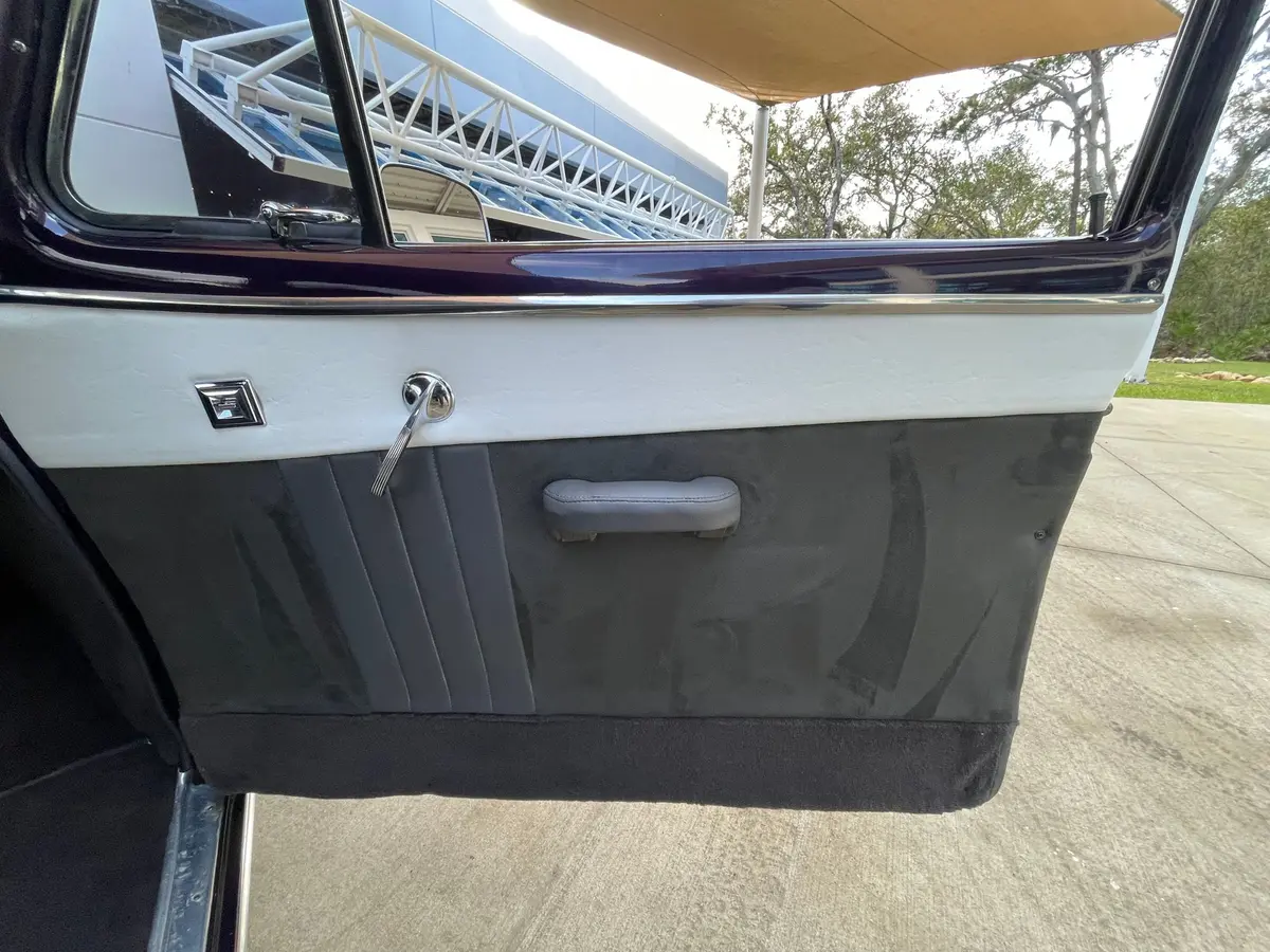 Vehicle photo 34