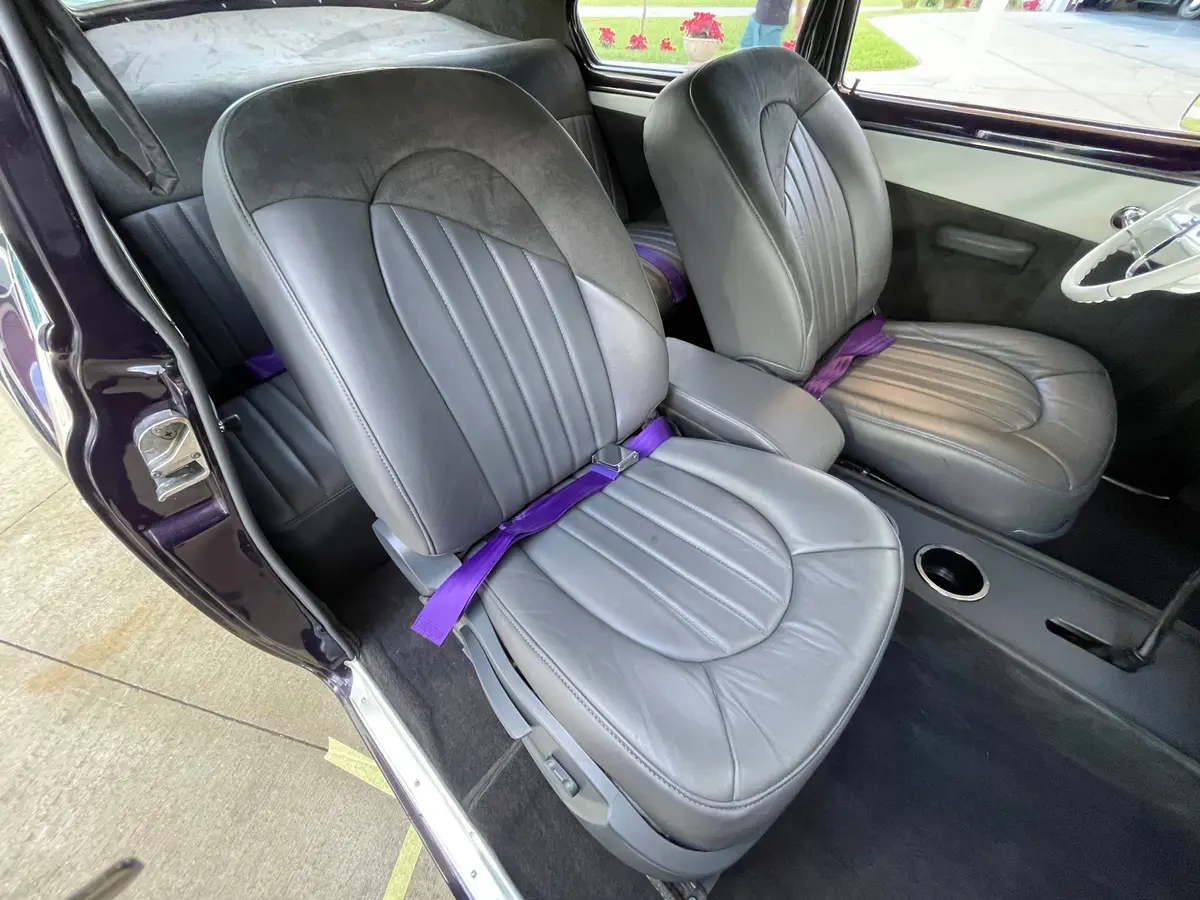 Vehicle photo 36
