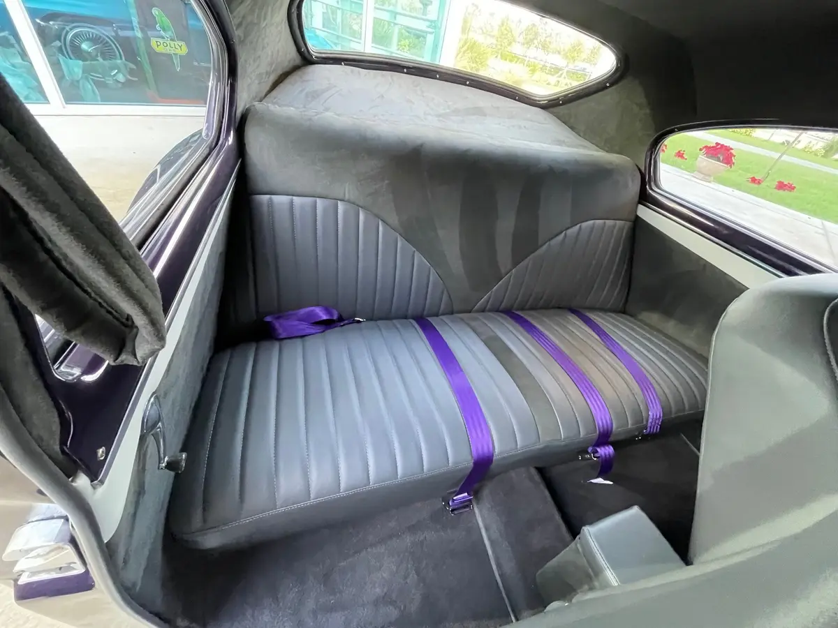 Vehicle photo 38