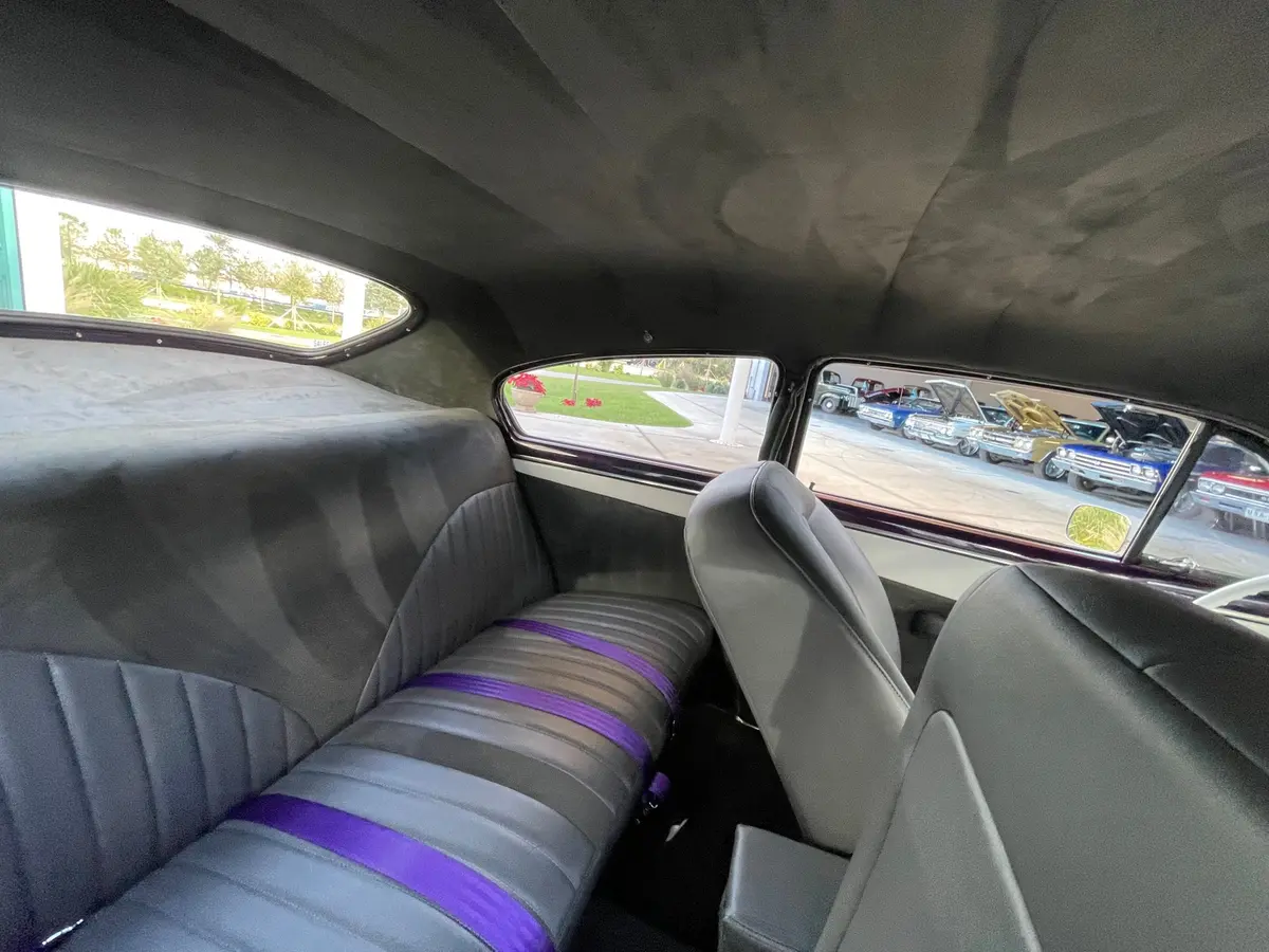 Vehicle photo 39