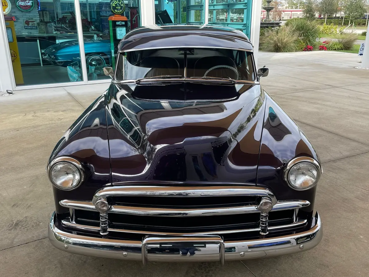 Vehicle photo 6