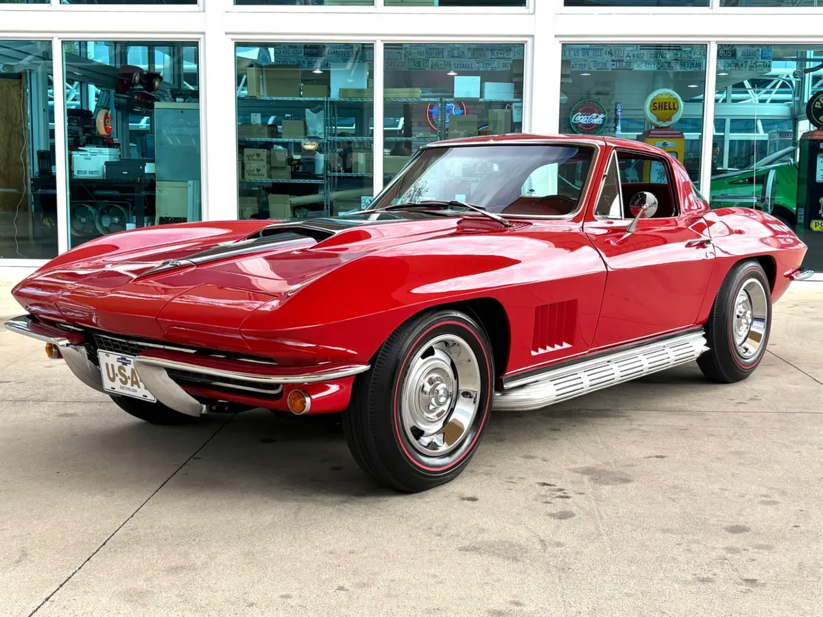 Vehicle photo 12