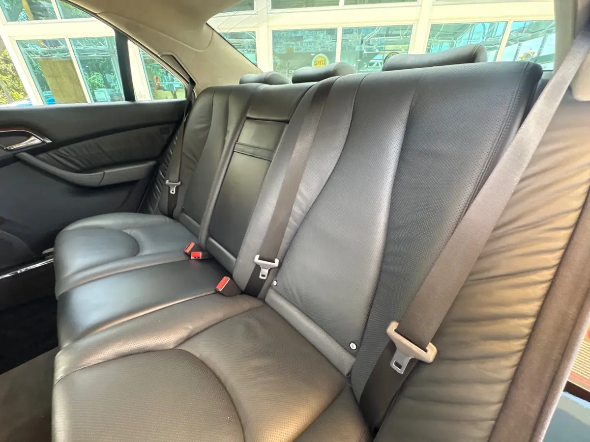 Vehicle photo 39