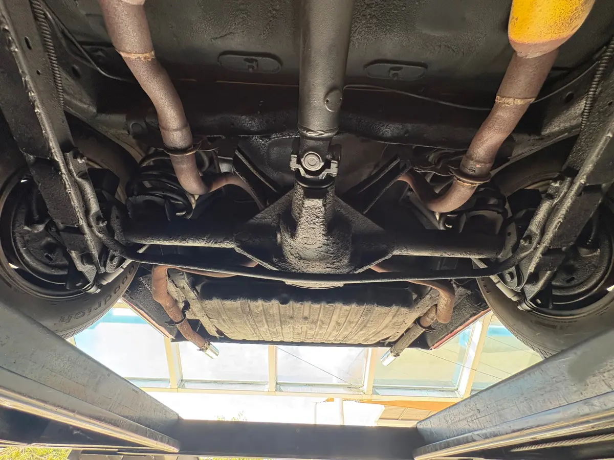 Vehicle photo 62