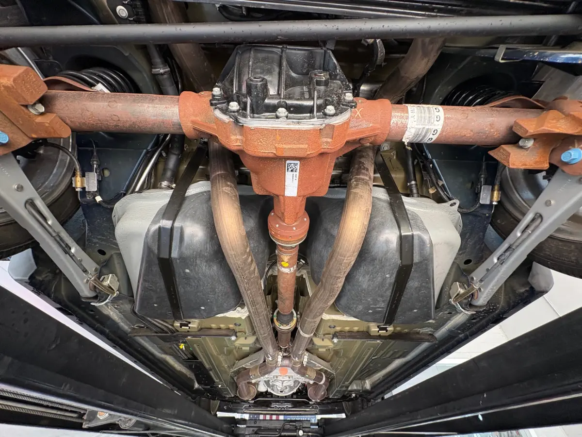 Vehicle photo 47
