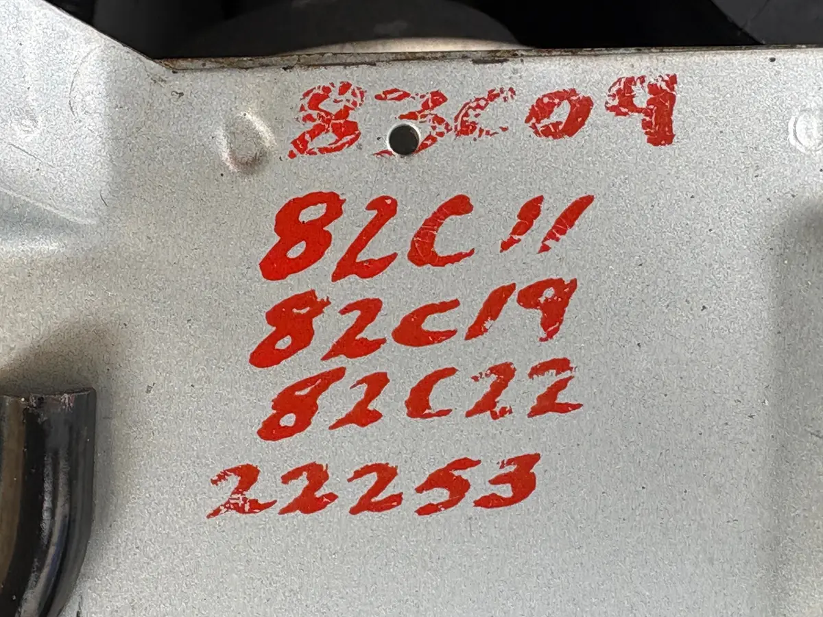 Vehicle photo 29