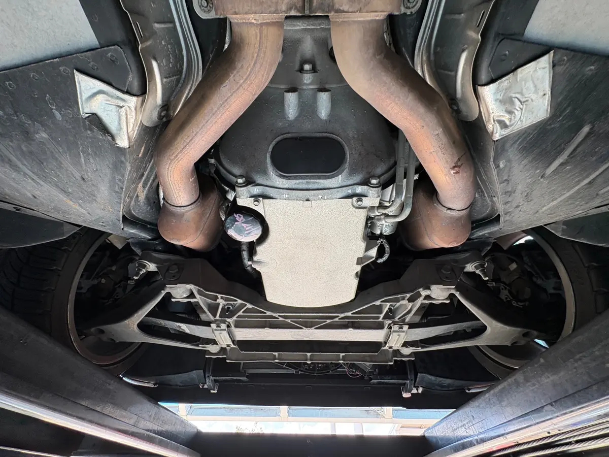 Vehicle photo 47