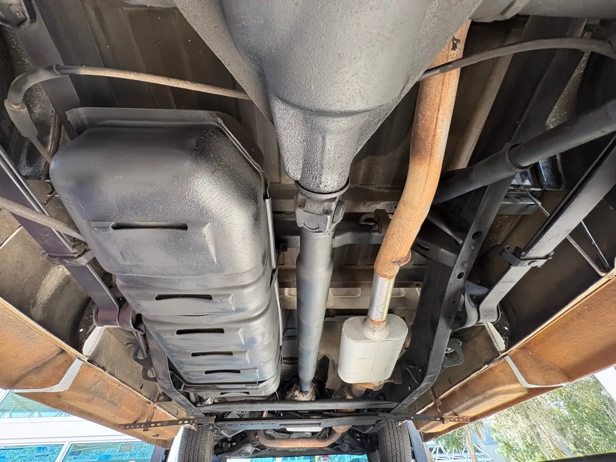 Vehicle photo 44