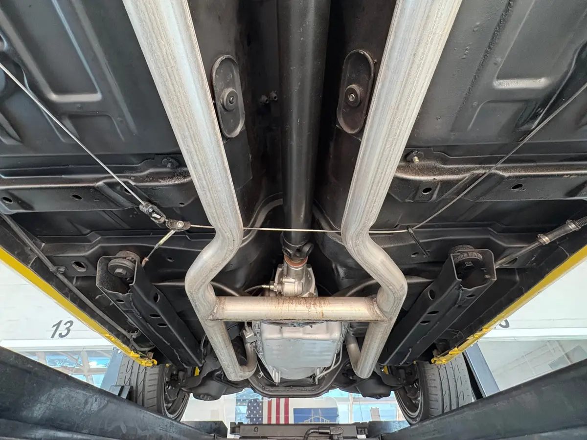 Vehicle photo 45