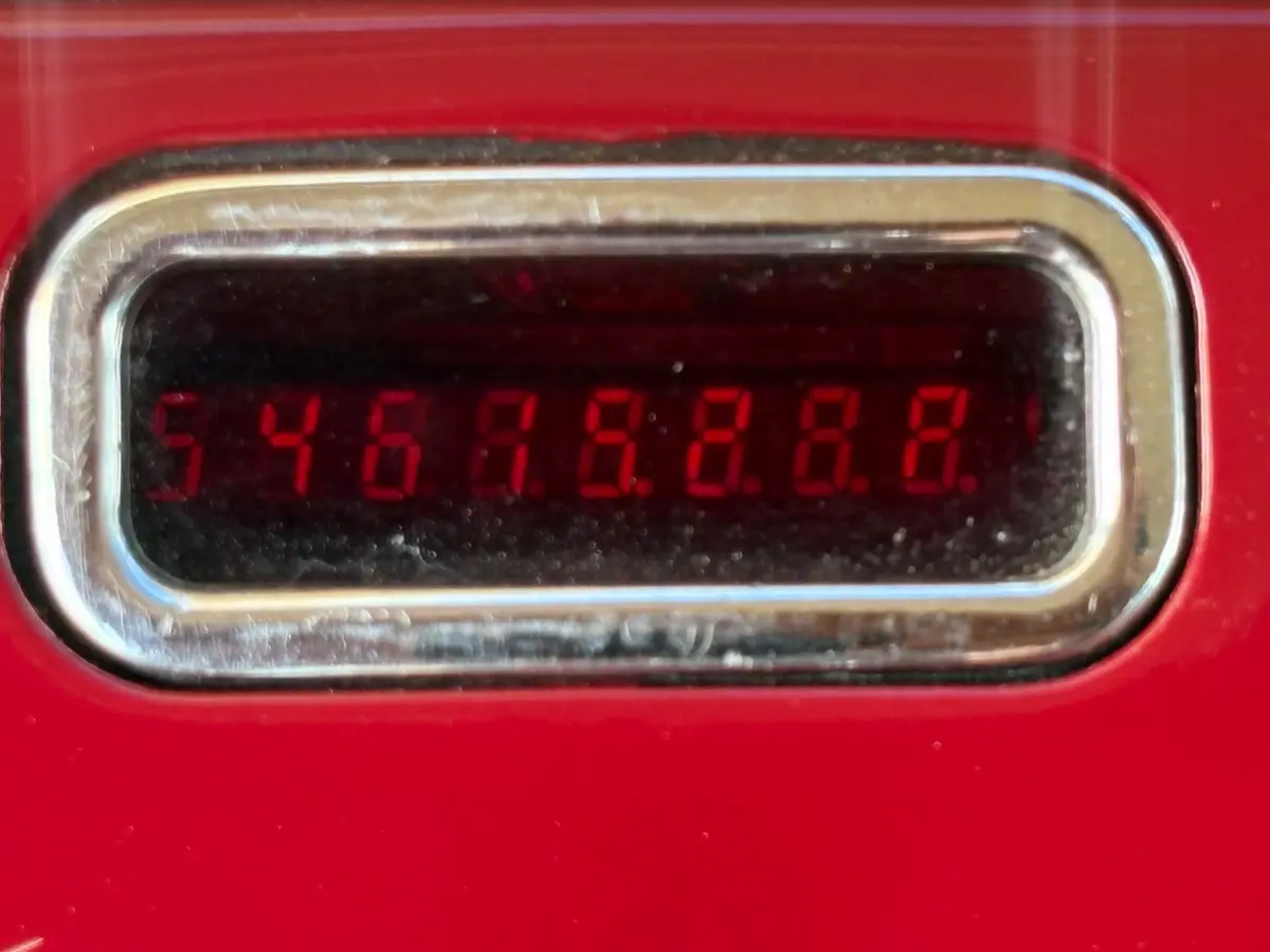 Vehicle photo 21