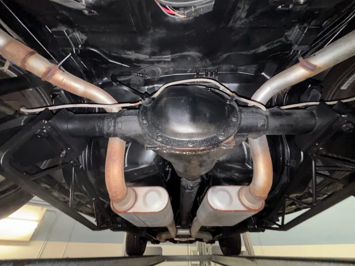 Vehicle photo 36