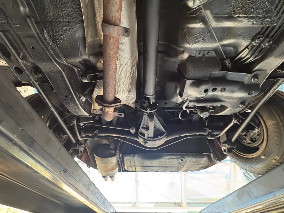Vehicle photo 58