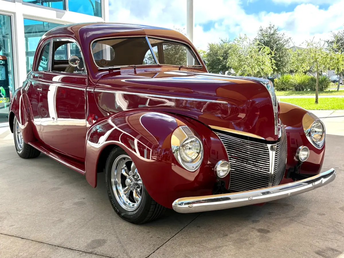 Vehicle photo 3