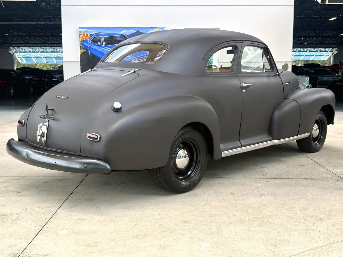 Vehicle photo 6