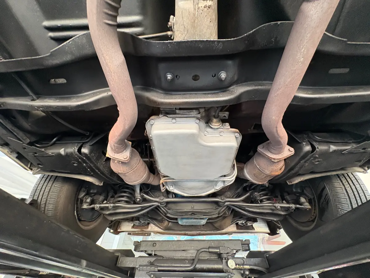 Vehicle photo 51