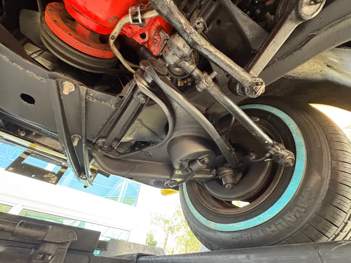 Vehicle photo 62