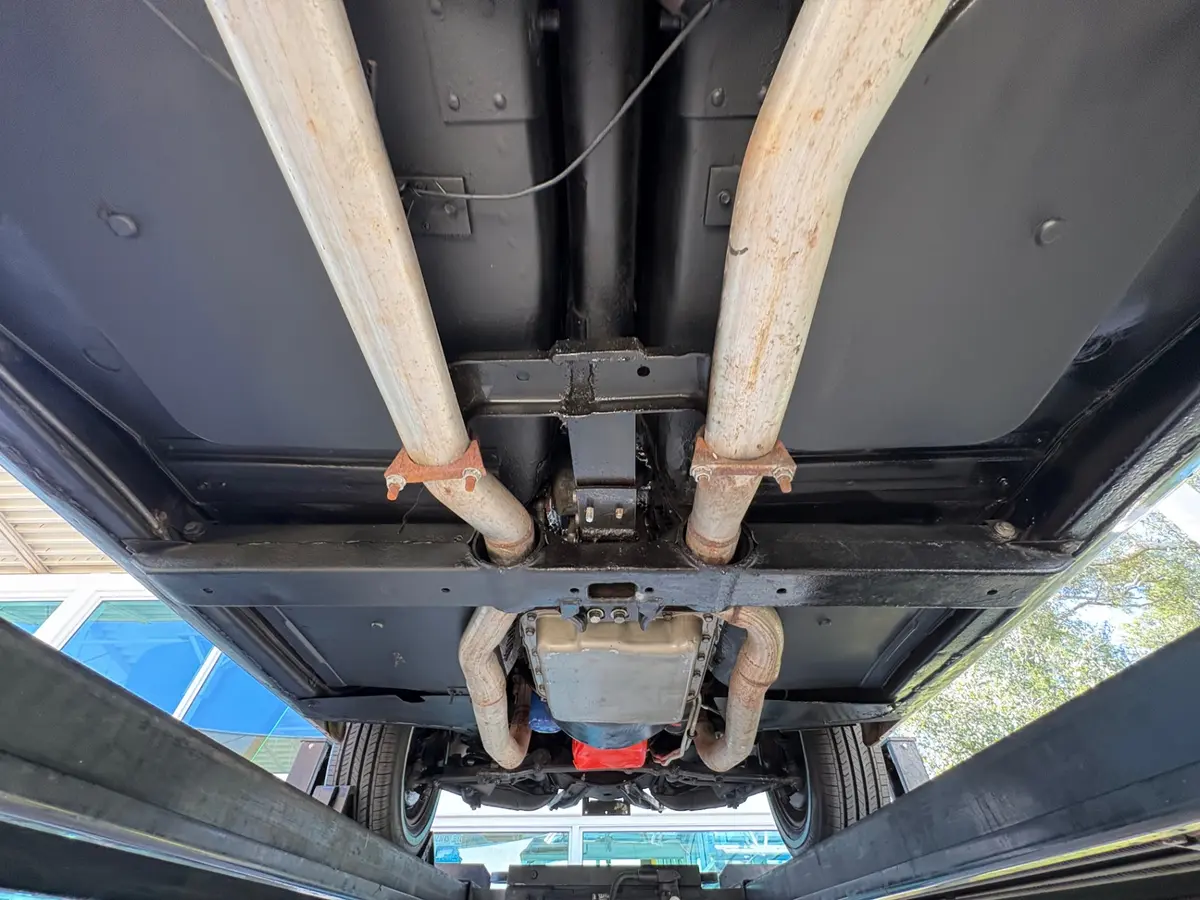 Vehicle photo 58