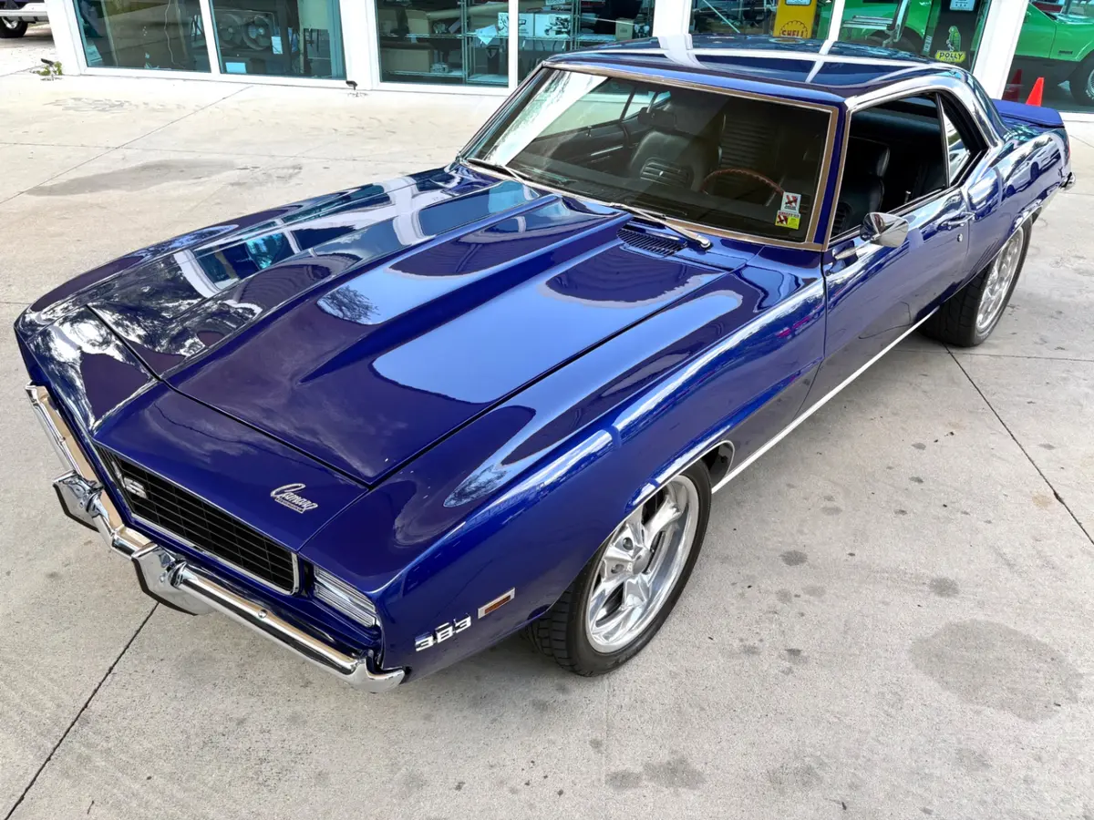 Vehicle photo 20