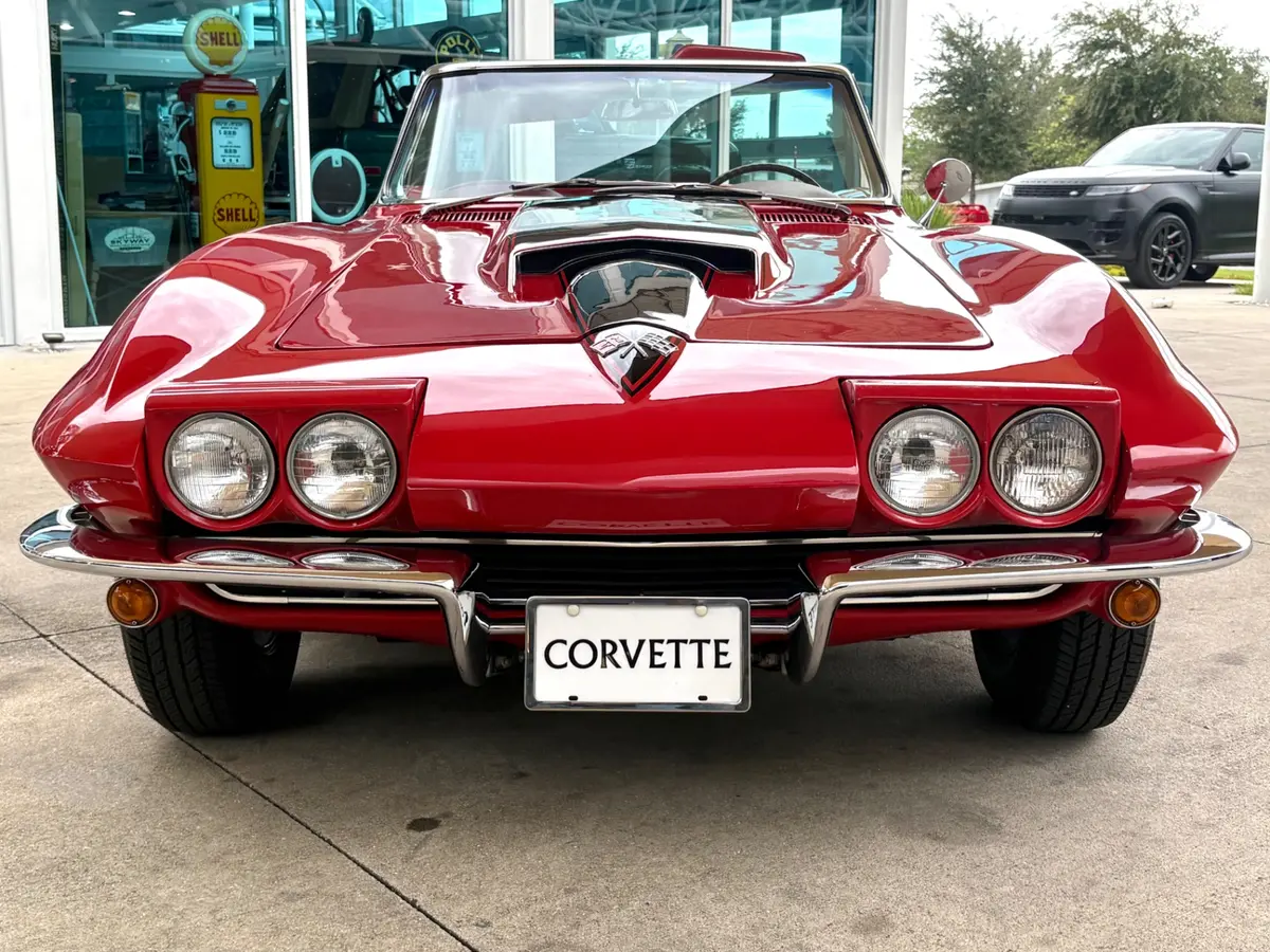 Vehicle photo 3