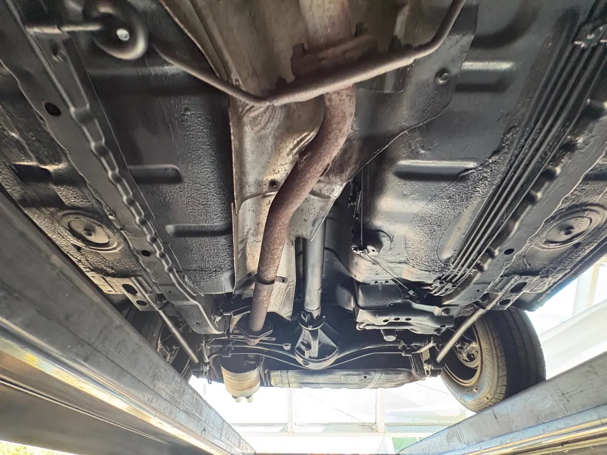 Vehicle photo 57
