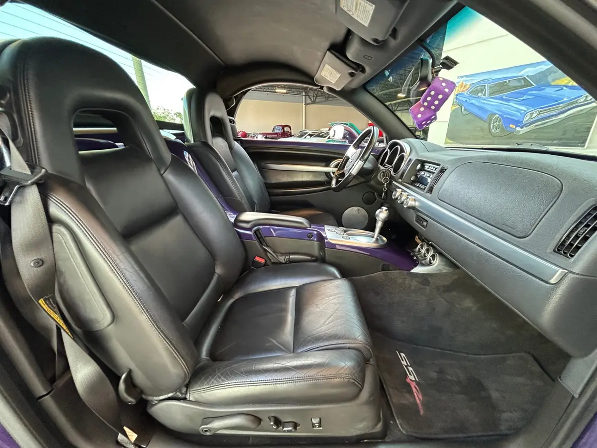 Vehicle photo 34