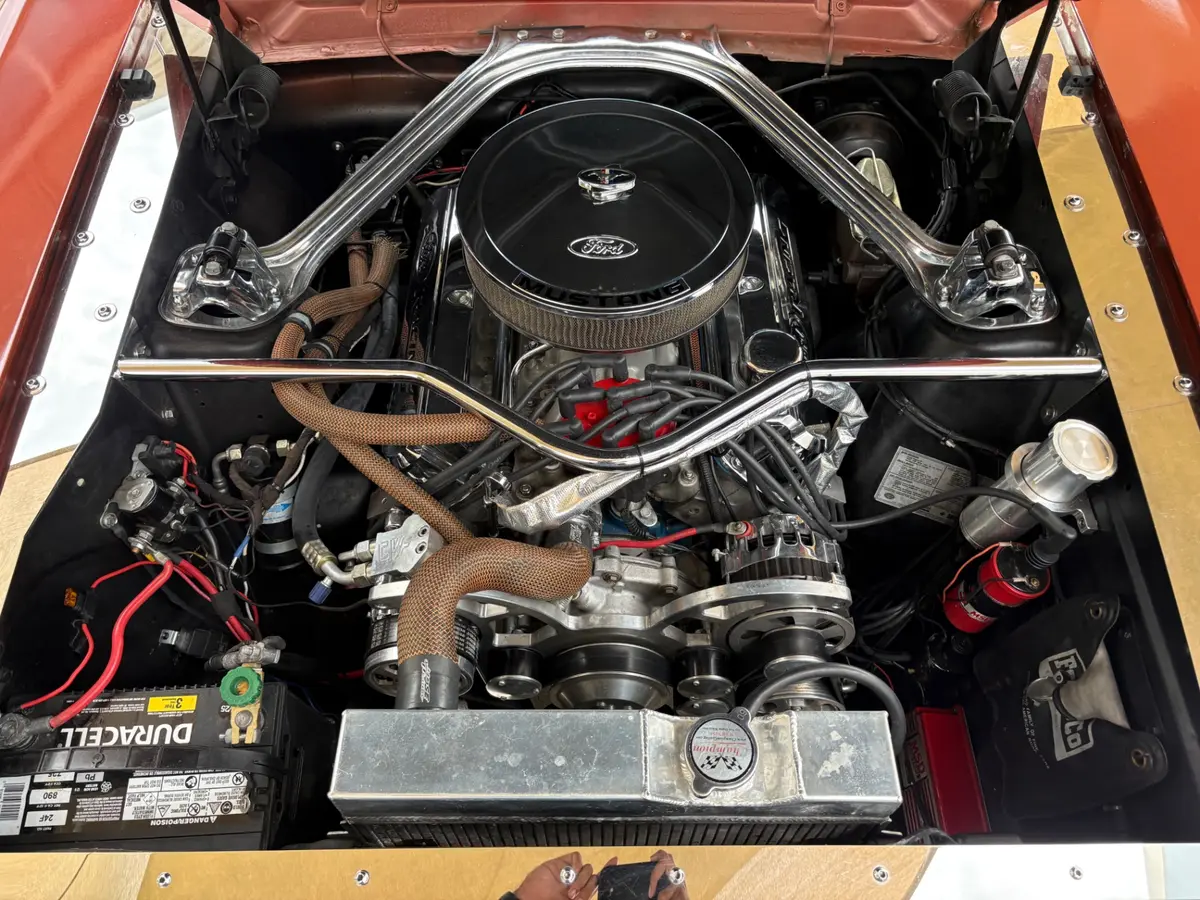 Vehicle photo 34