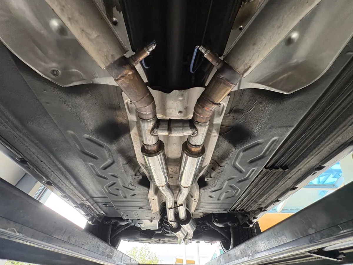 Vehicle photo 60