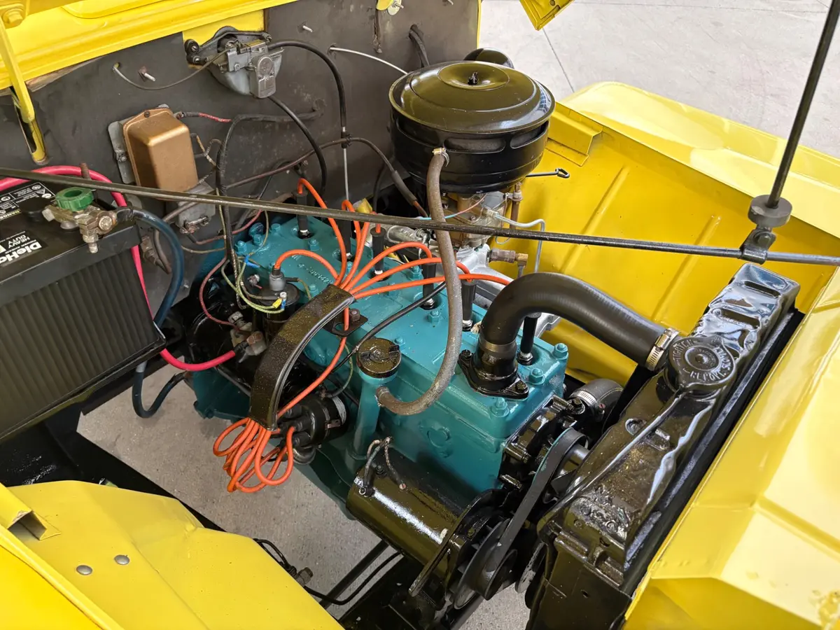 Vehicle photo 29