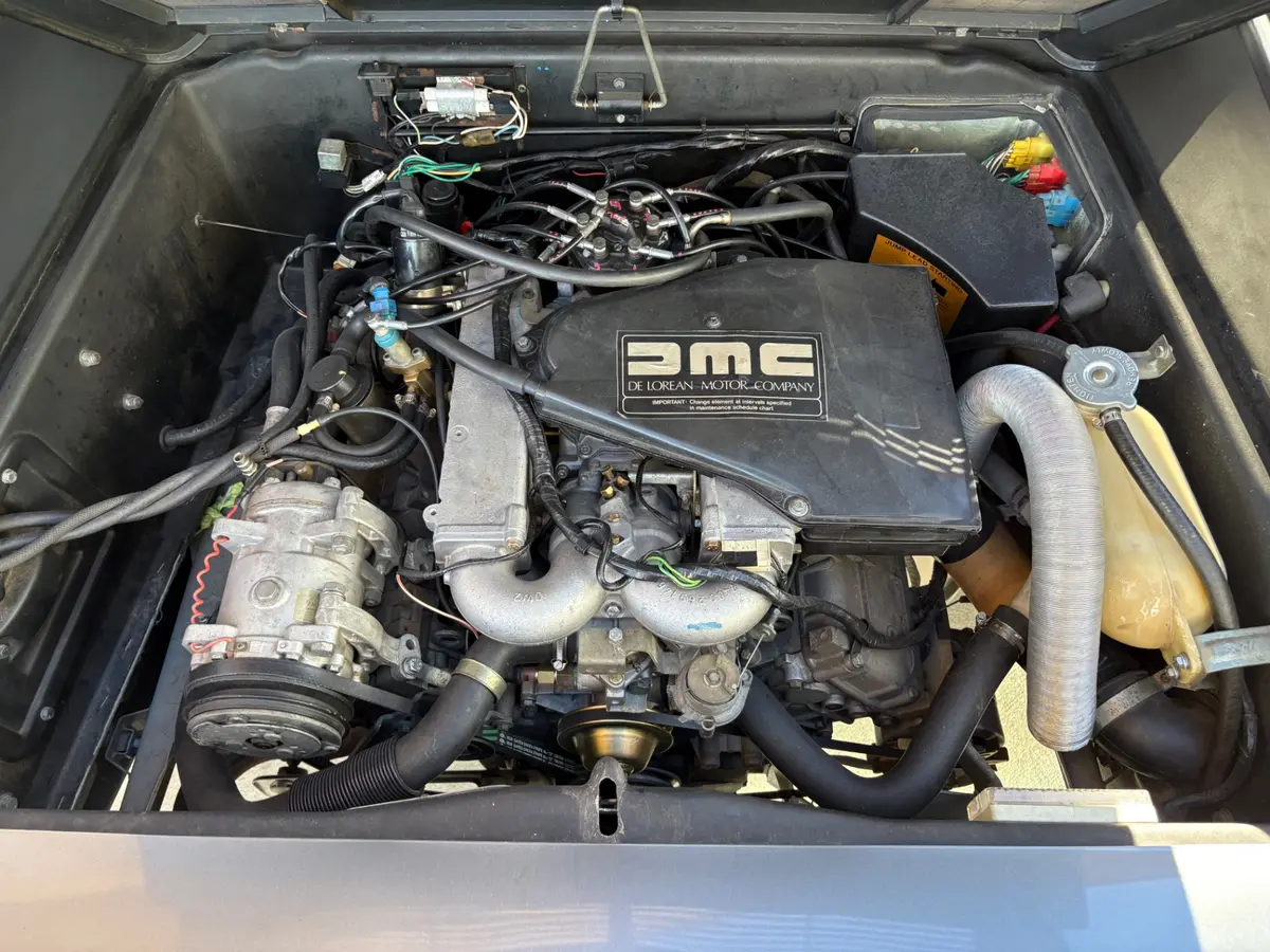Vehicle photo 38