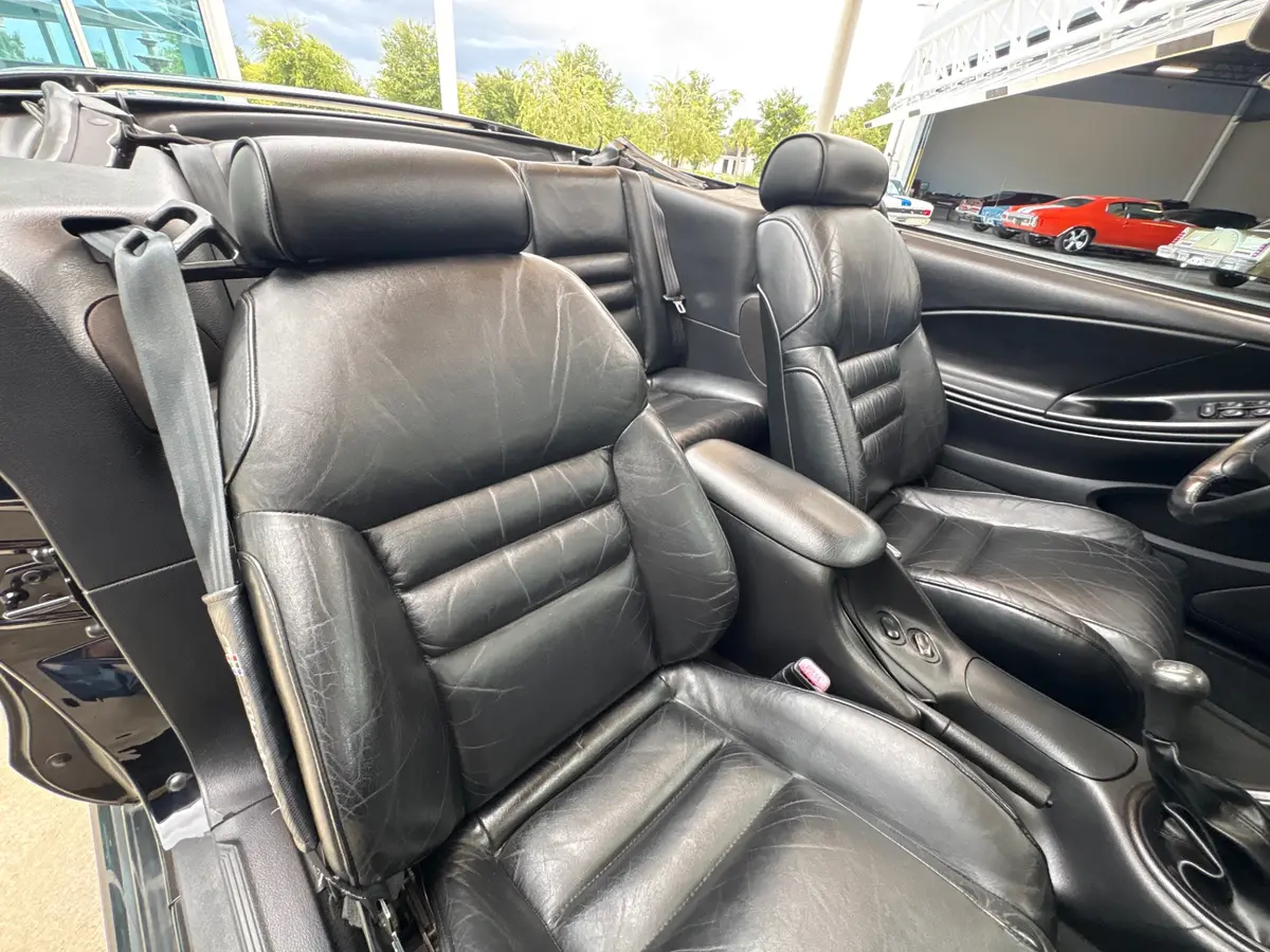 Vehicle photo 47