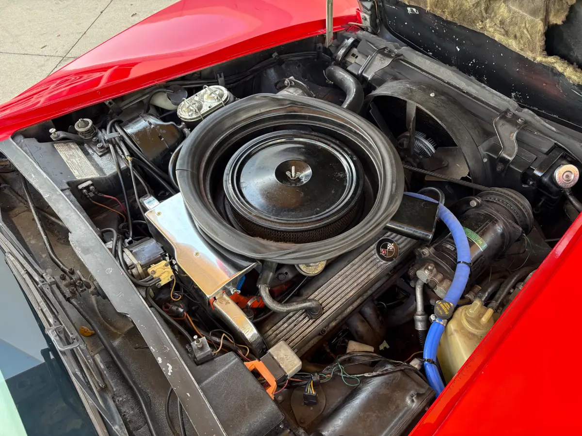 Vehicle photo 32