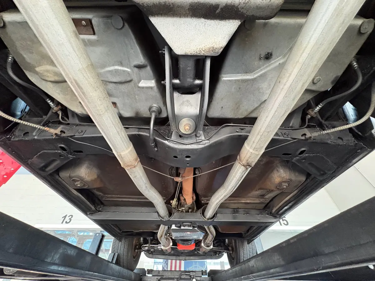 Vehicle photo 47