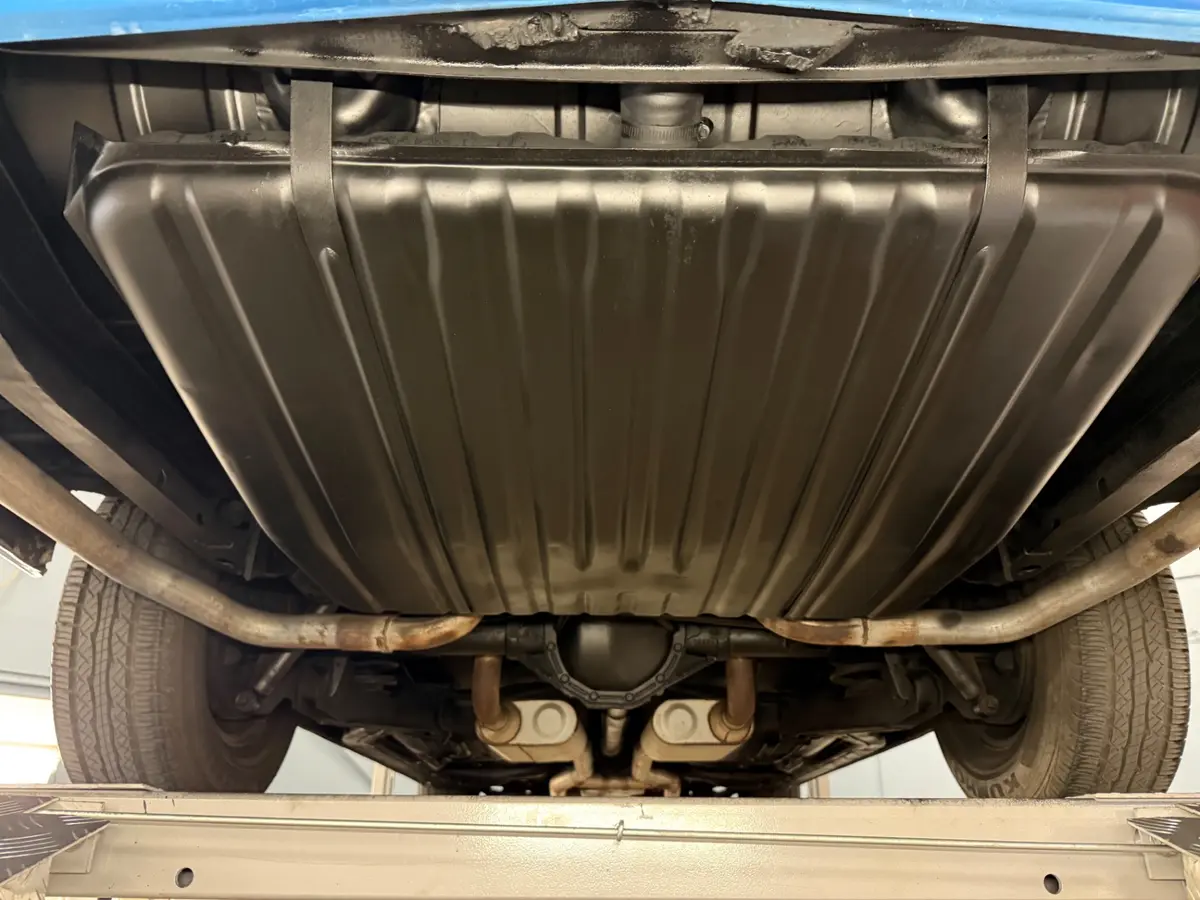 Vehicle photo 47
