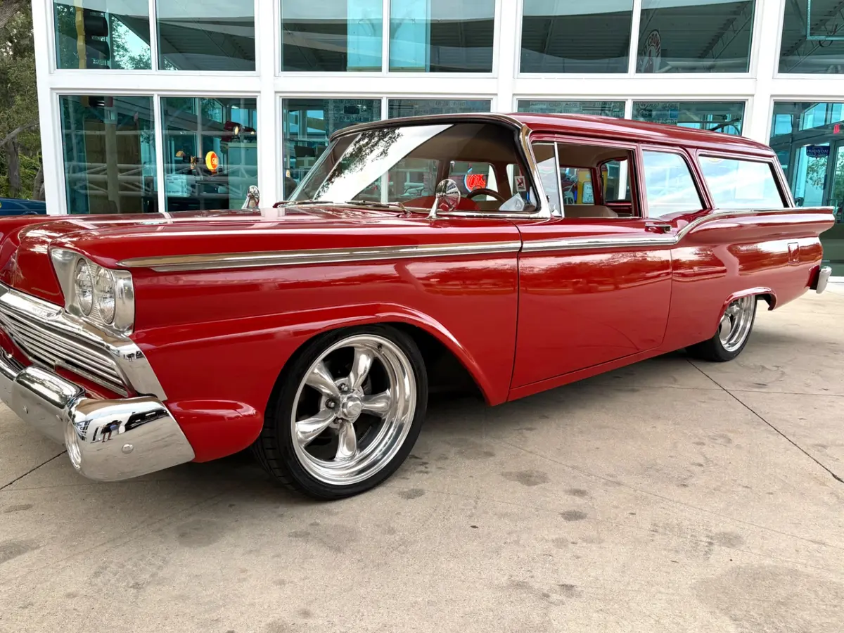 Vehicle photo 12