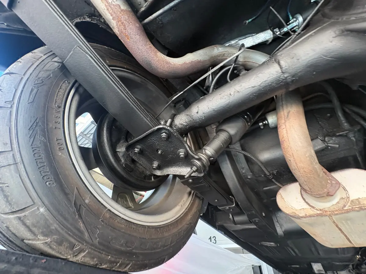 Vehicle photo 48