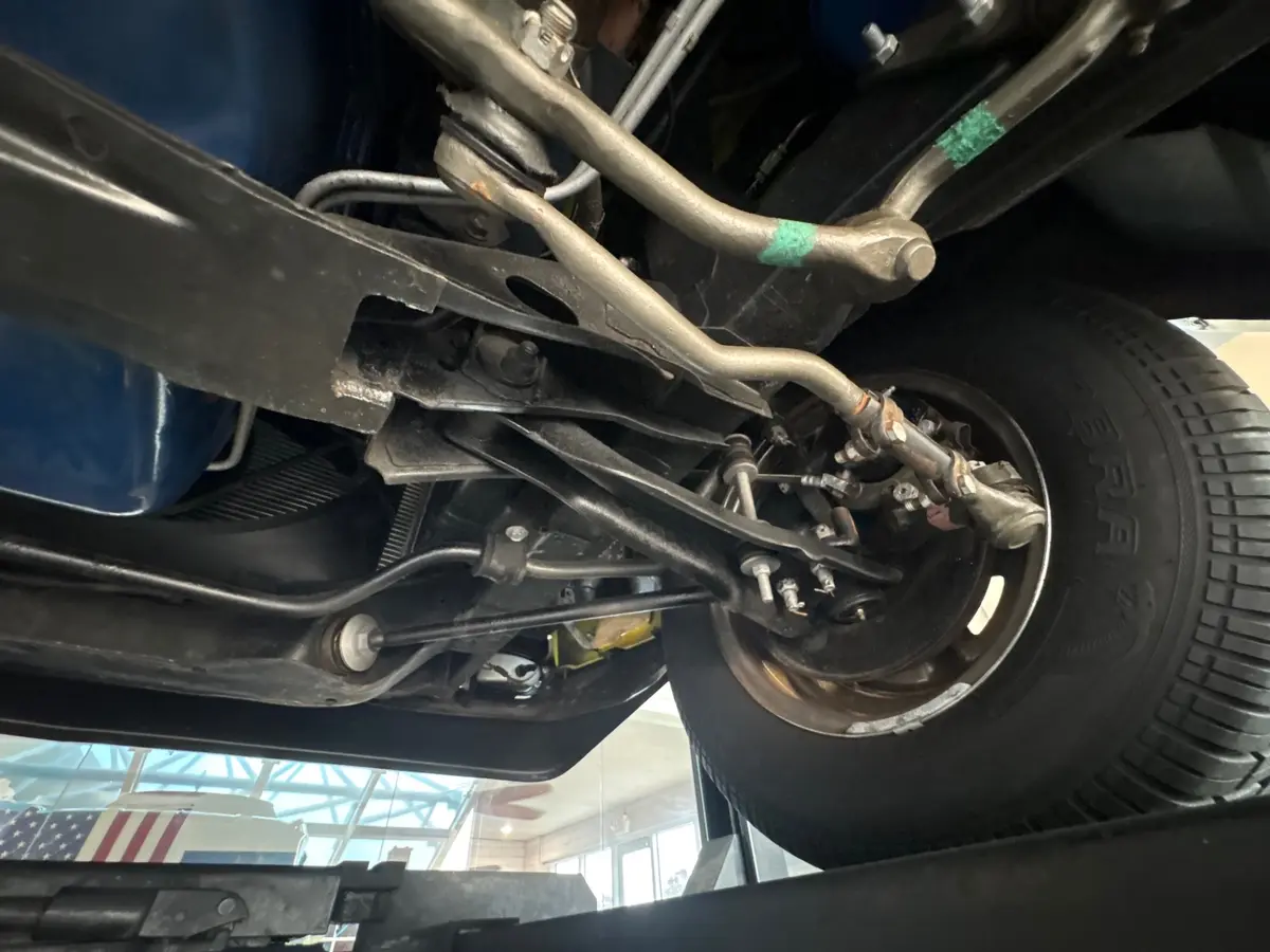 Vehicle photo 57