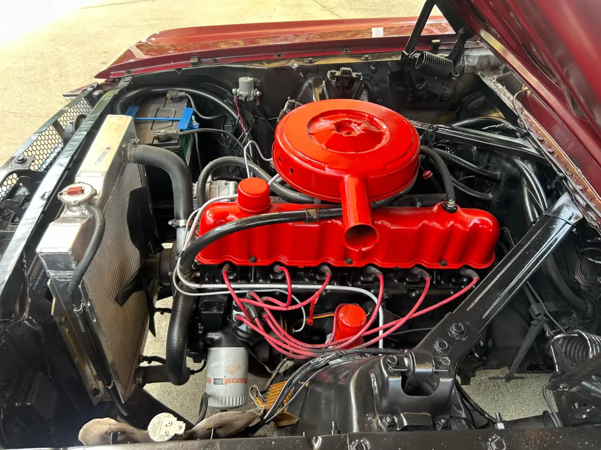 Vehicle photo 16