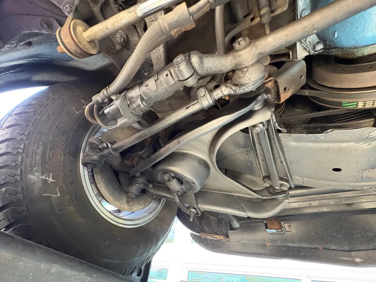 Vehicle photo 53