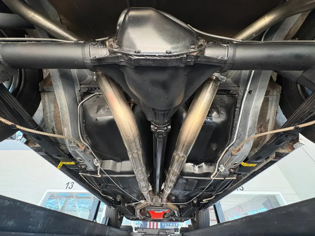 Vehicle photo 61