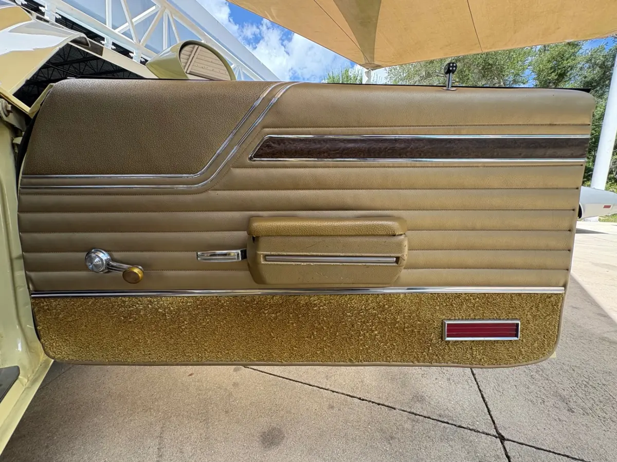 Vehicle photo 39