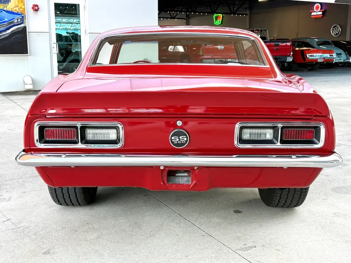 Vehicle photo 7