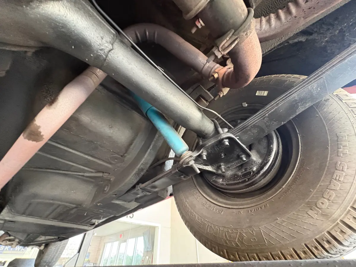 Vehicle photo 49